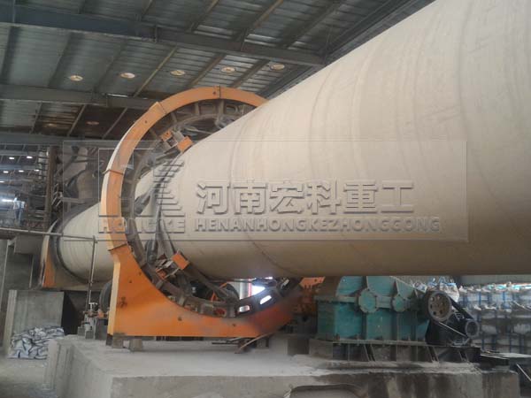 關于回轉窯設備的高效生產，操作工被賦予了什么職責